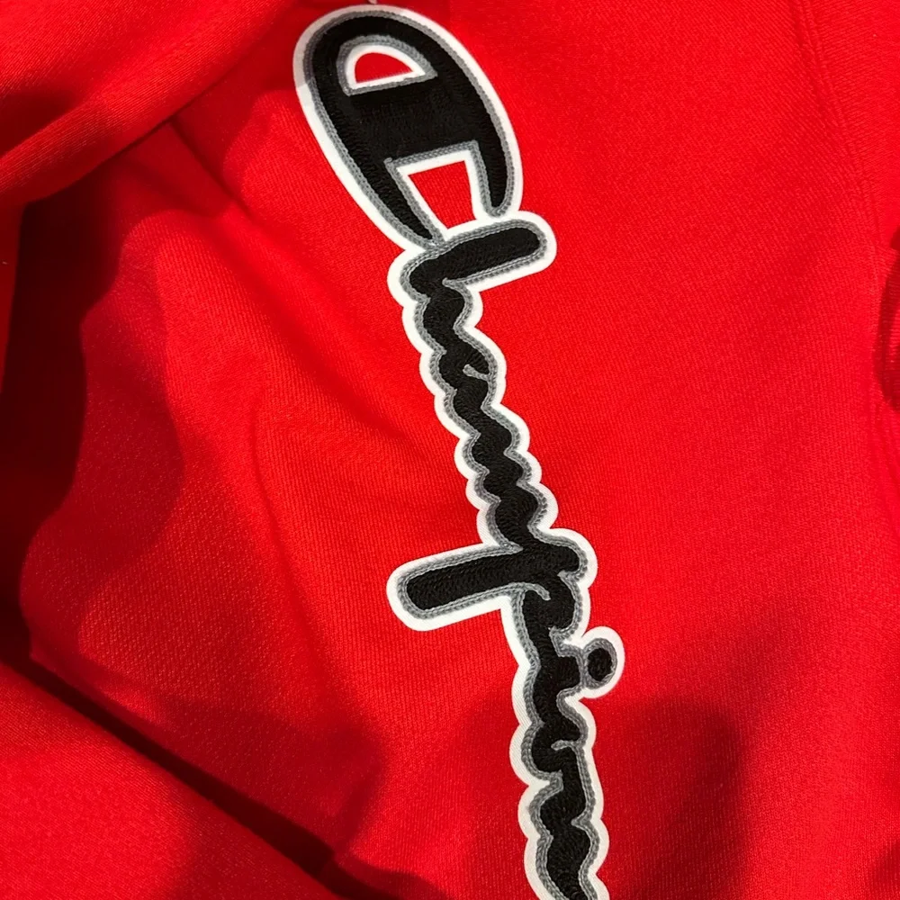 Champion Vibrant Red Sweatshirt - Picture 2 of 3